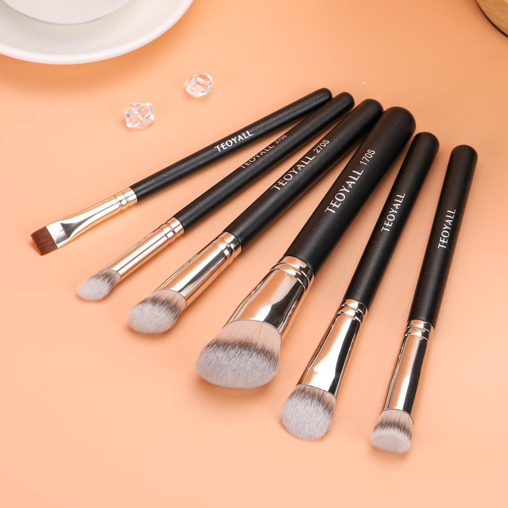 270S under Eye Concealer Brush, Mid-Size Angled Blending Brush | Dark Circle Coverage, Spot Correcting, Nose and Brow Bone Contour, Liquid Cream Powder. Soft Synthetic, No Shedding